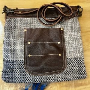 MYRA CROSSBODY BAG